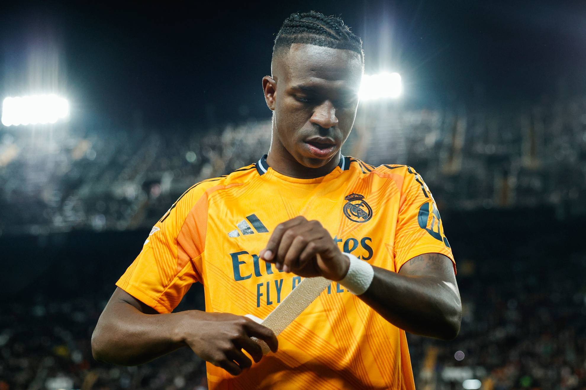 股得以展露 股得以展露